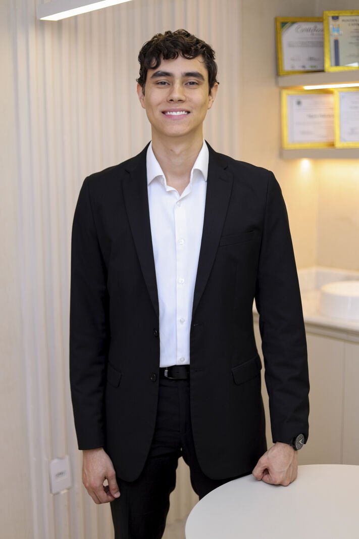 Dr. Dkaion Vilela de Jesus — Neurologista Vascular, Goiânia
